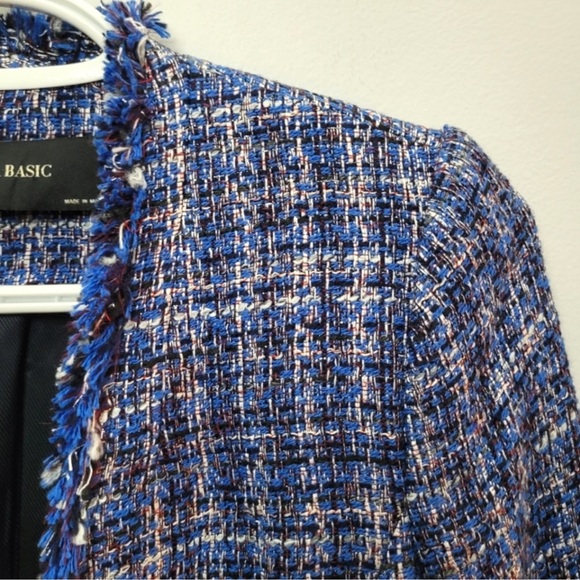 Zara Blue Tweed Blazer with Gorgeous Pearl Trim - Picture 7 of 12